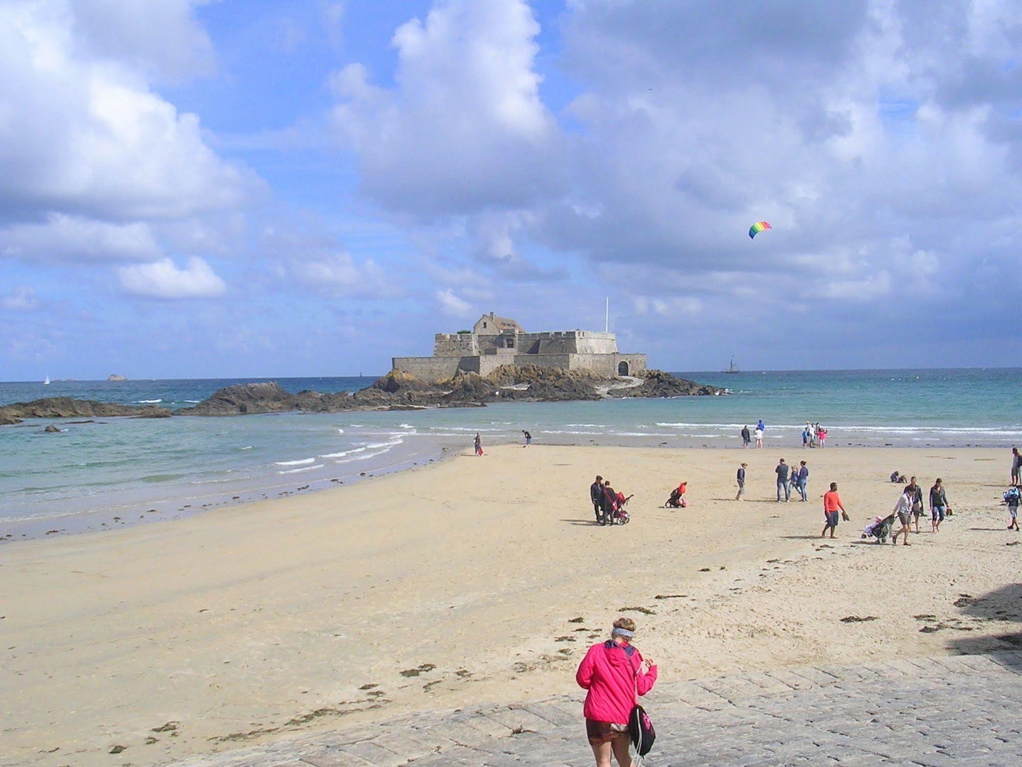 Résidence La Hoguette Saint-Malo Exterior foto