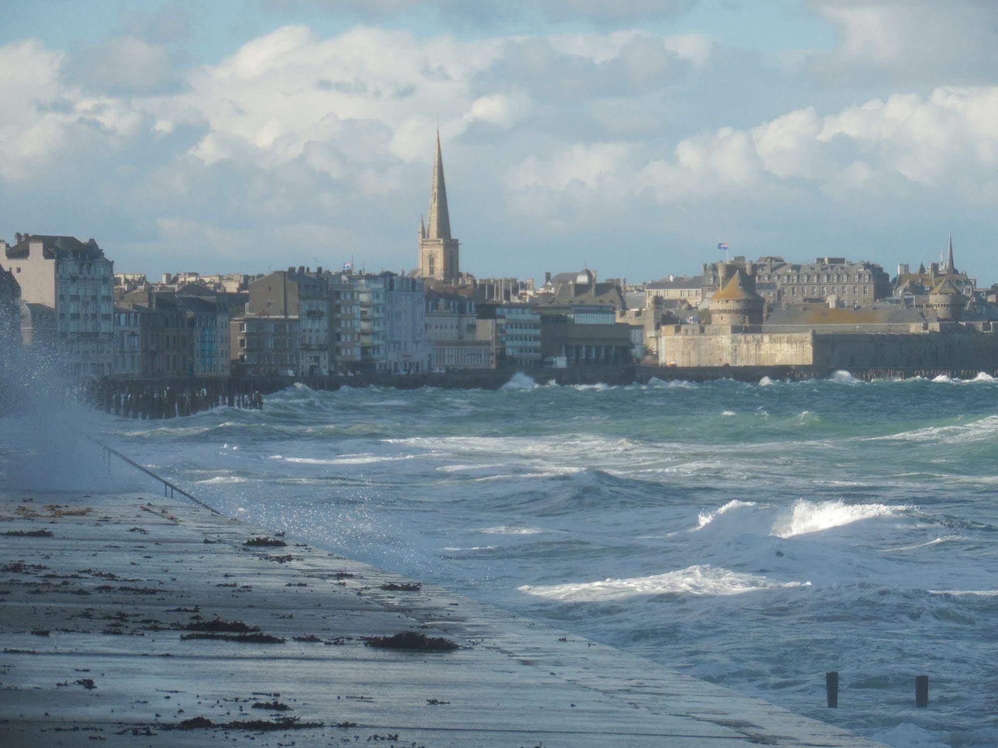 Résidence La Hoguette Saint-Malo Exterior foto